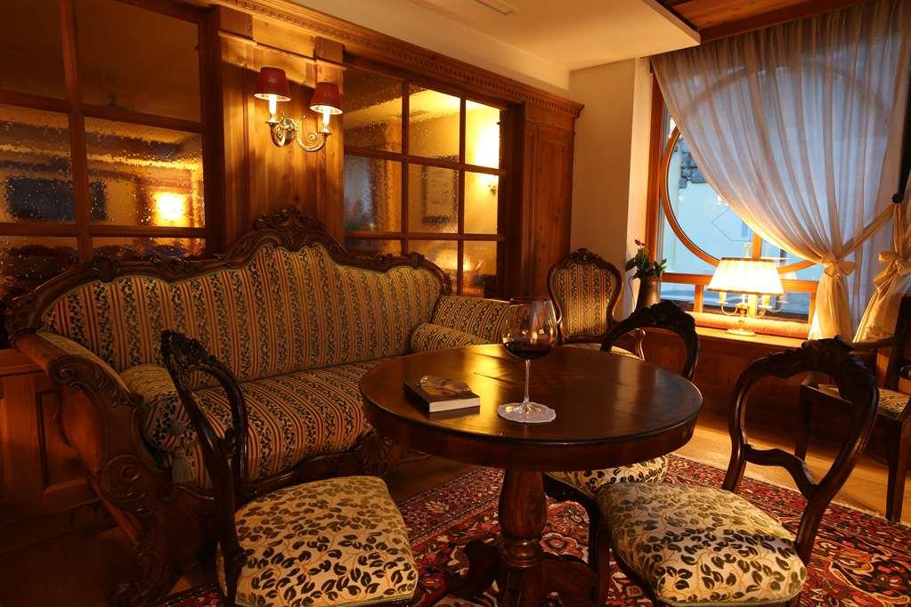 Alpen Suite Hotel Madonna Restaurang bild