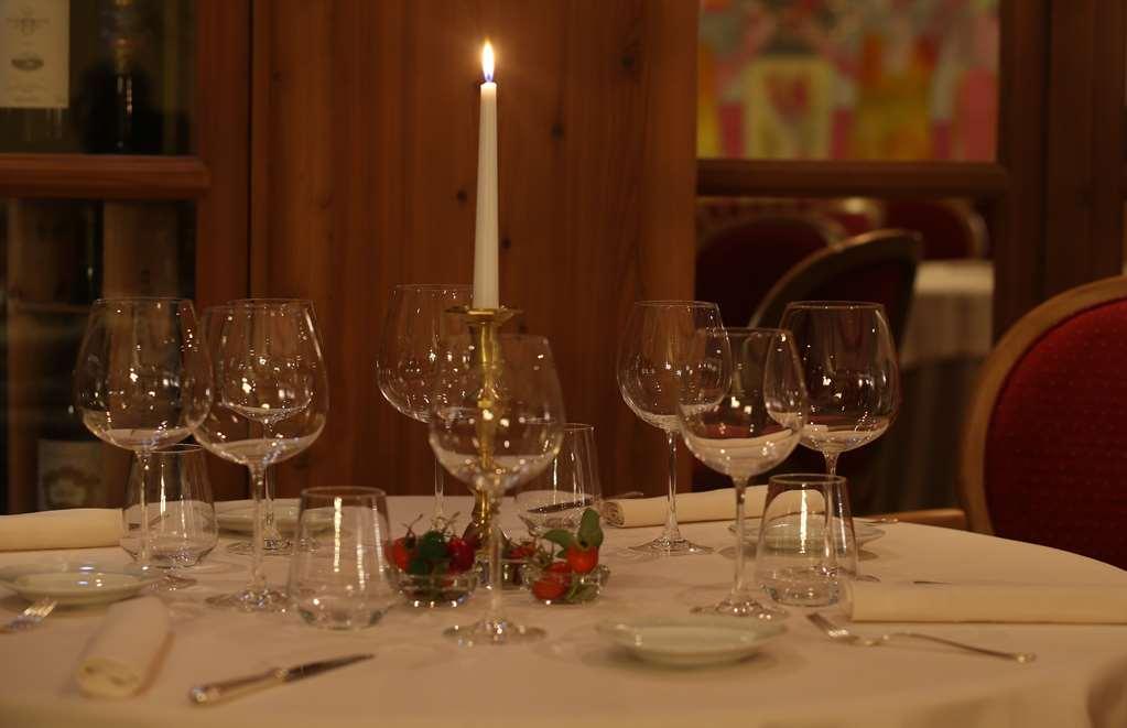 Alpen Suite Hotel Madonna Restaurang bild