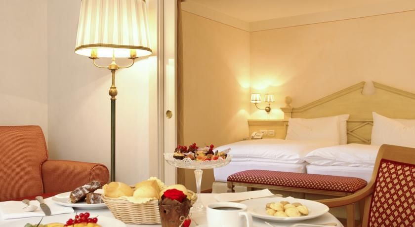Alpen Suite Hotel Madonna Exteriör bild