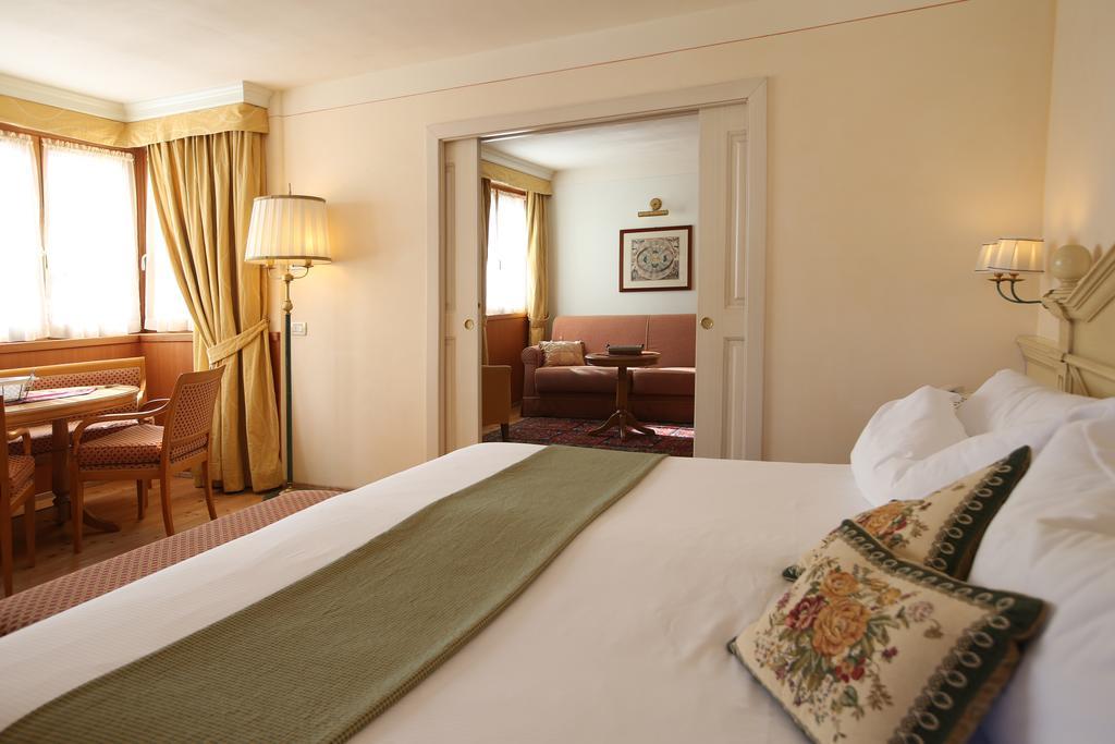 Alpen Suite Hotel Madonna Exteriör bild