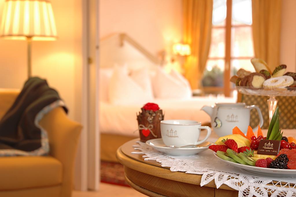 Alpen Suite Hotel Madonna Exteriör bild