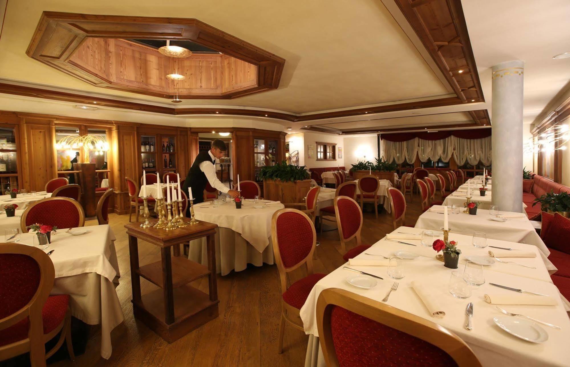 Alpen Suite Hotel Madonna Exteriör bild
